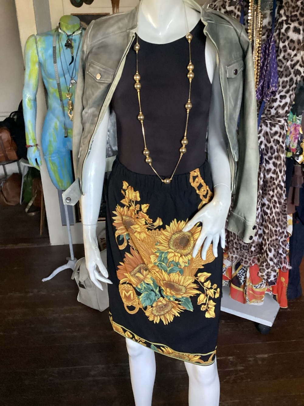 Vintage Black Sunflower Print Pencil Skirt